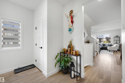 3569 Erlanger Link, Edmonton, AB 