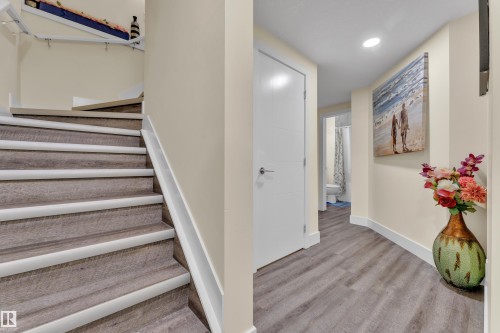6529 172 Avenue, Edmonton, AB 