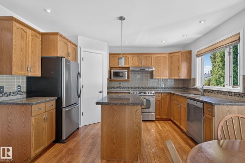 5939 157 Avenue, Edmonton, AB 