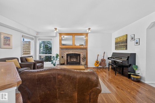 5939 157 Avenue, Edmonton, AB 