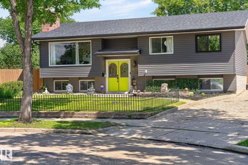 8517 95 B Avenue  Fort Saskatchewan, AB T8L 2V7