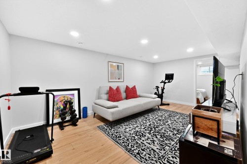 10507 69 Avenue, Edmonton, AB 