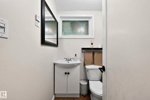 10507 69 Avenue, Edmonton, AB 