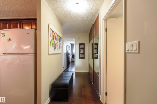 305 12121 Jasper Avenue, Edmonton, AB 