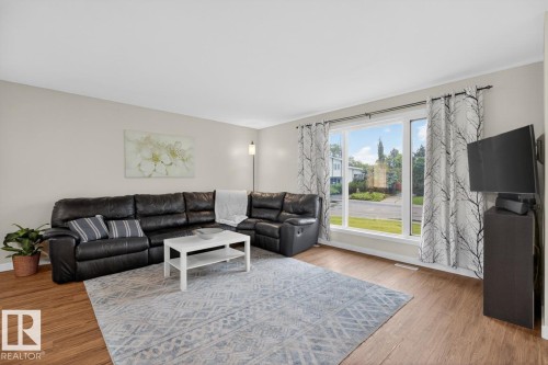 3437 136A Avenue, Edmonton, AB 