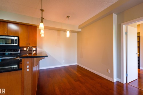 402 9750 94 Street, Edmonton, AB 