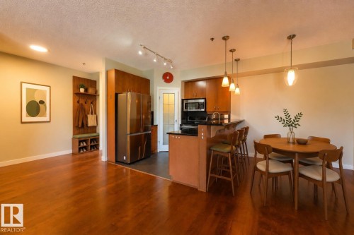 402 9750 94 Street, Edmonton, AB 