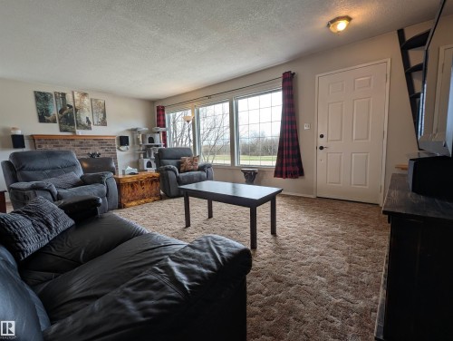 4844 47 Avenue, Chipman, AB 