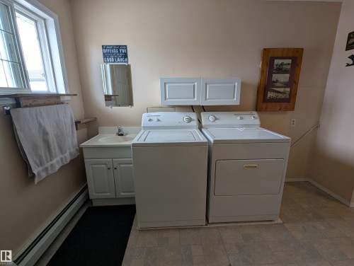 4844 47 Avenue, Chipman, AB 