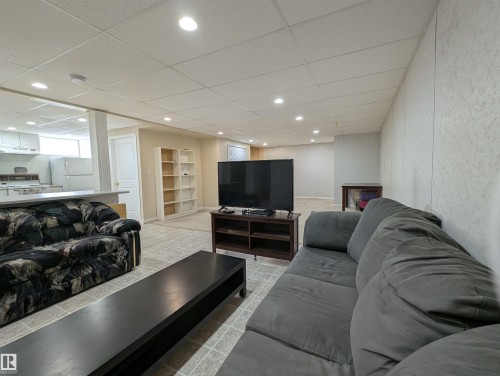 4844 47 Avenue, Chipman, AB 