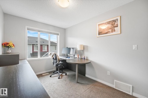 #109 2905 141 St Sw, Edmonton, AB - Indoor Photo Showing Office