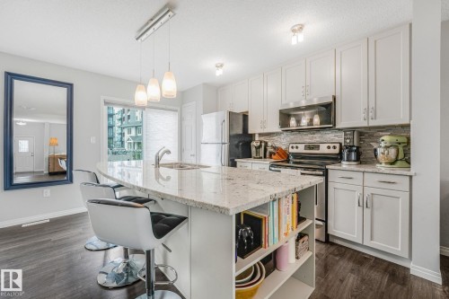 #109 2905 141 St Sw, Edmonton, AB - Indoor Photo Showing Kitchen With Upgraded Kitchen