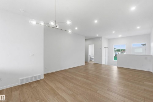 1086 Mcleod Avenue, Spruce Grove, AB - Indoor Photo Showing Other Room