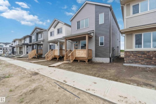 1086 Mcleod Avenue, Spruce Grove, AB - Outdoor With Facade