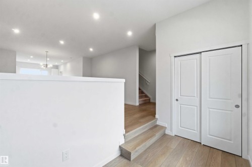 1086 Mcleod Avenue, Spruce Grove, AB - Indoor Photo Showing Other Room