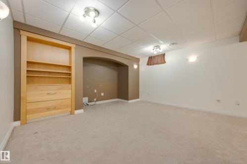 9916 178 Avenue, Edmonton, AB - Indoor