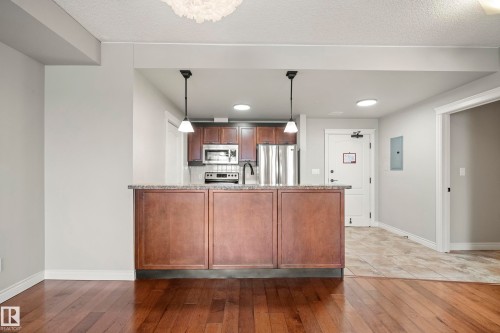 #612 33 Fifth Av, Spruce Grove, AB - Indoor Photo Showing Kitchen