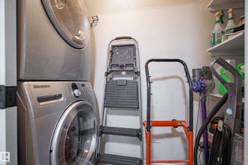 #612 33 Fifth Av, Spruce Grove, AB - Indoor Photo Showing Laundry Room