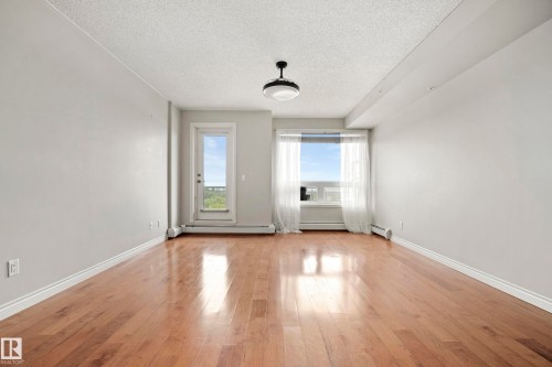 #612 33 Fifth Av, Spruce Grove, AB - Indoor Photo Showing Other Room