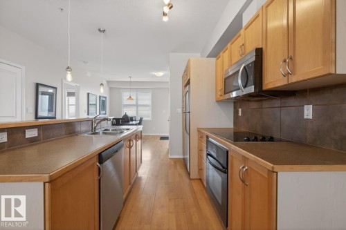 614 10503 98 Avenue, Edmonton, AB 