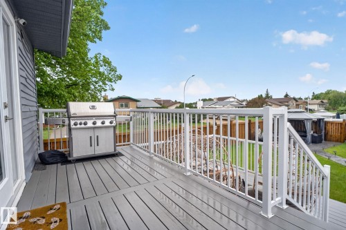 17404 95 Street, Edmonton, AB 