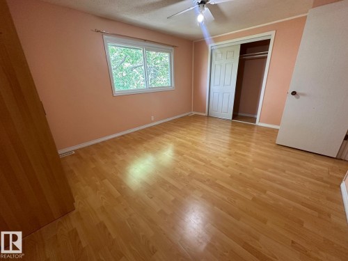 1704 37 Street, Edmonton, AB 