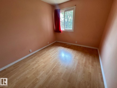 1704 37 Street, Edmonton, AB 
