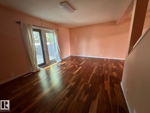 1704 37 Street, Edmonton, AB 