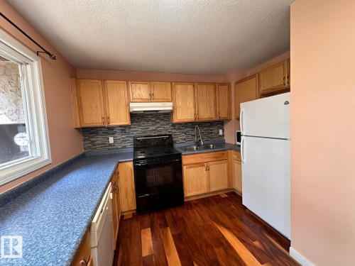1704 37 Street, Edmonton, AB 