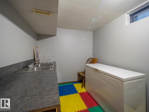 37 Sunnyside Crescent, St. Albert, AB 