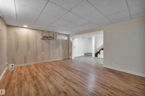 7512 152A Avenue, Edmonton, AB 