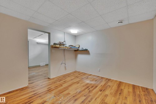 7512 152A Avenue, Edmonton, AB 
