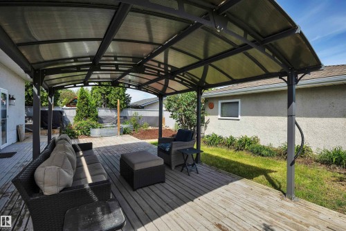 7512 152A Avenue, Edmonton, AB 