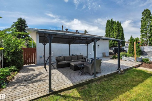 7512 152A Avenue, Edmonton, AB 