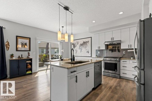 8023 Evans Crescent, Edmonton, AB 