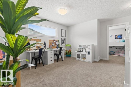 8023 Evans Crescent, Edmonton, AB 