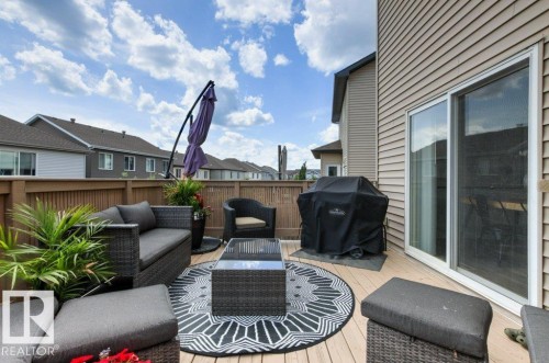 8023 Evans Crescent, Edmonton, AB 