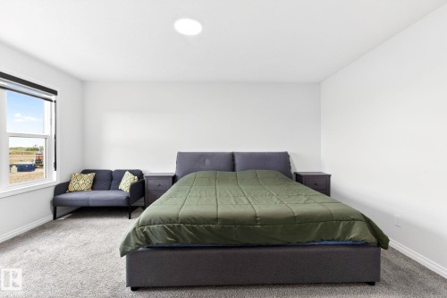 2255 Donaghey Way, Edmonton, AB - Indoor Photo Showing Bedroom