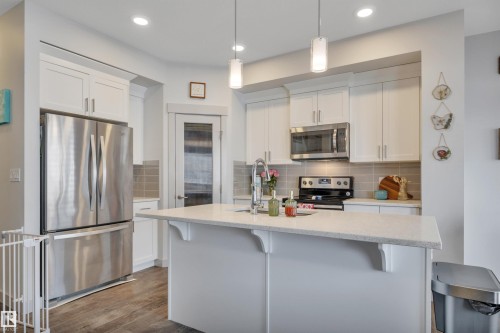 560 Sturtz Link, Leduc, AB 