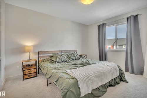 560 Sturtz Link, Leduc, AB 