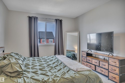 560 Sturtz Link, Leduc, AB 
