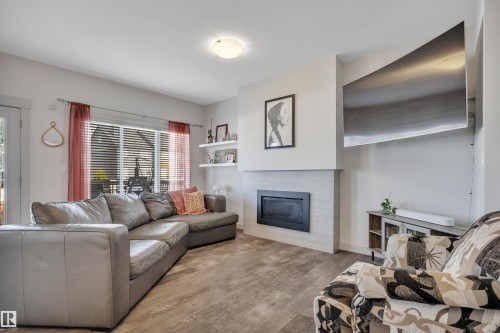 560 Sturtz Link, Leduc, AB 