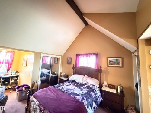Vaulted ceilings with exposed beam detail - 26418 Twp Rd 633, Rural Westlock County, AB 