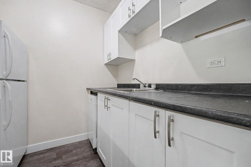 304 10140 120 Street, Edmonton, AB 