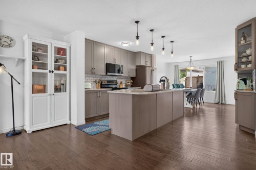 2602 Coughlan Road, Edmonton, AB 