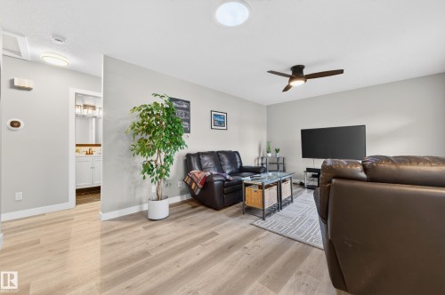 3412 142 Avenue, Edmonton, AB - Indoor