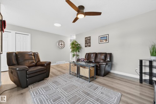 3412 142 Avenue, Edmonton, AB - Indoor