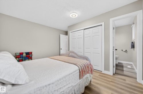 3412 142 Avenue, Edmonton, AB - Indoor Photo Showing Bedroom