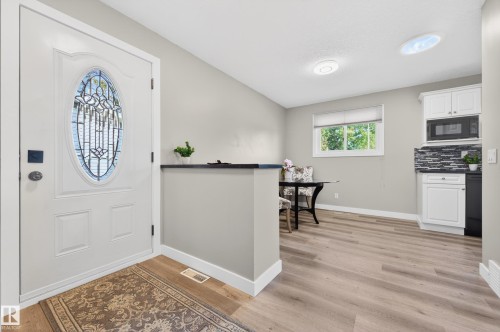 3412 142 Avenue, Edmonton, AB - Indoor Photo Showing Other Room