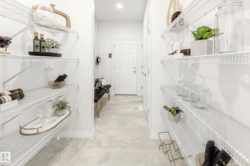 17423 7 Street, Edmonton, AB - Indoor